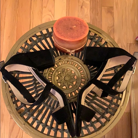 NWT Black Ankle Strap Block Heel Size 8 Sandals - Picture 4 of 7